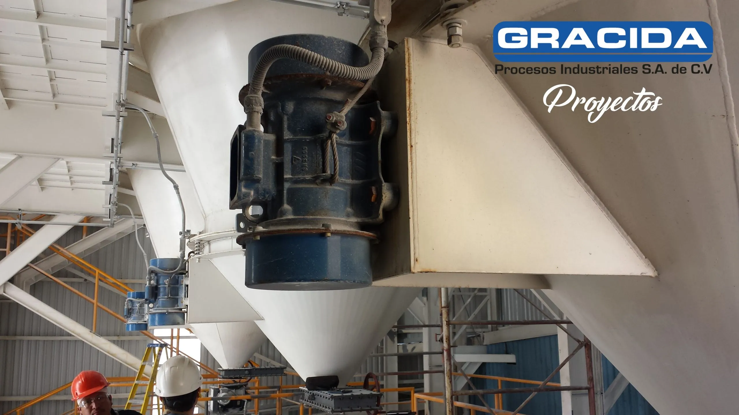 Proyecto de silo con cono vibratorio y vibrador electromecánico